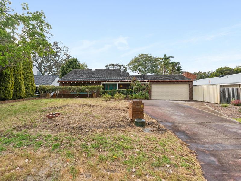 86 Regency Drive, Thornlie WA 6108