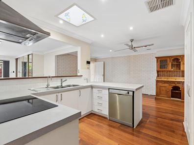 86 Regency Drive, Thornlie WA 6108