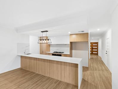 6 Sampson Road, Kalamunda WA 6076