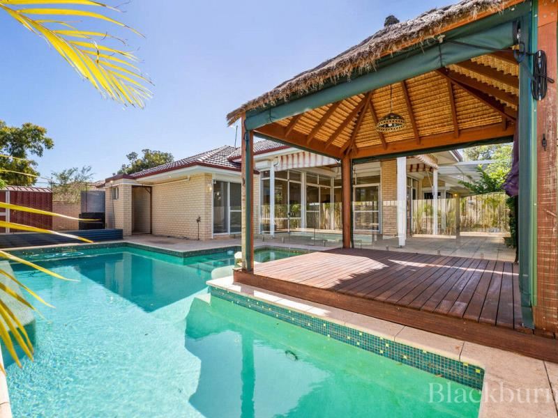 1 Aran Close, Canning Vale WA 6155