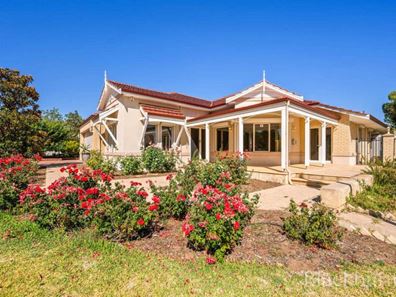1 Aran Close, Canning Vale WA 6155