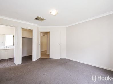 70 Chatsworth Drive, Erskine WA 6210