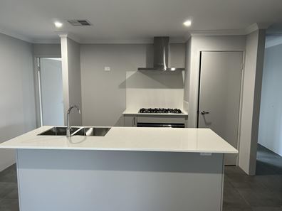 17 Allium Road, Wellard WA 6170