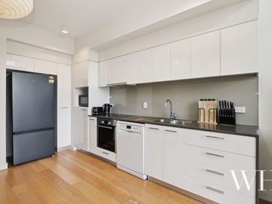 18/22 Heirisson Way, North Coogee WA 6163