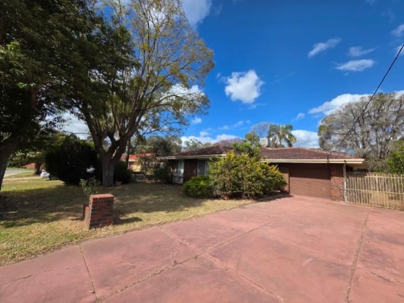 85 Glyndebourne Avenue, Thornlie WA 6108