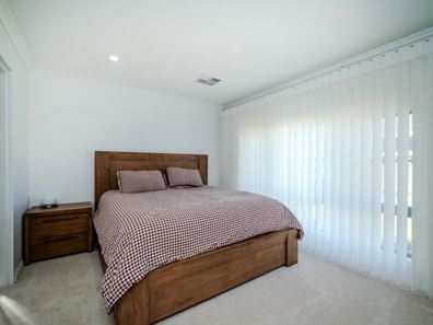 29 Lowlands Avenue, Eglinton WA 6034