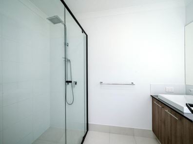 29 Lowlands Avenue, Eglinton WA 6034