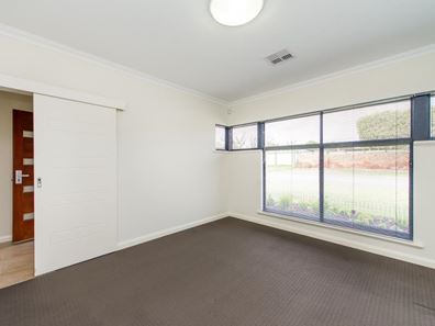 4A Chester Avenue, Dianella WA 6059