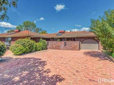 36 Lester Drive, Thornlie WA 6108