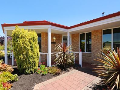 31 Woolmore Cross, Atwell WA 6164