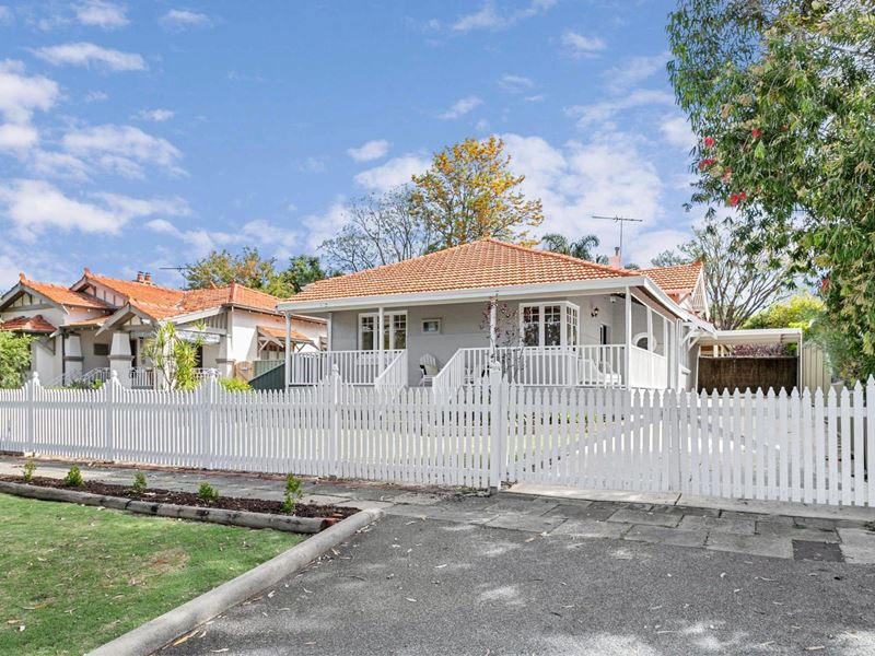 13 McCallum Avenue, Daglish WA 6008