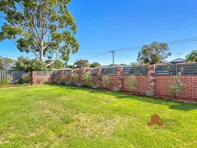 25 Littlefair Drive, Withers WA 6230