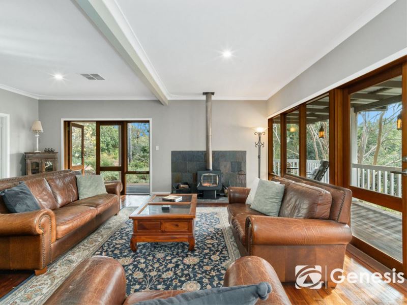 1535 Thomas Road, Glen Forrest
