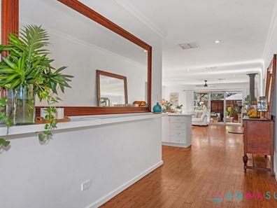 20 Evella Cove, Lakelands WA 6180