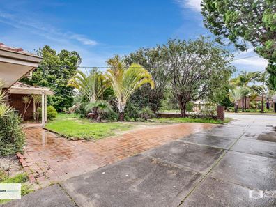 18 Avonlee Road, Armadale WA 6112