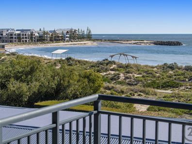 8/90 Ormsby Terrace, Mandurah WA 6210