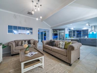 23 St Pierre Circuit, Currambine WA 6028