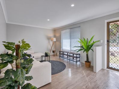 75 Redcliffe Avenue, Balga WA 6061