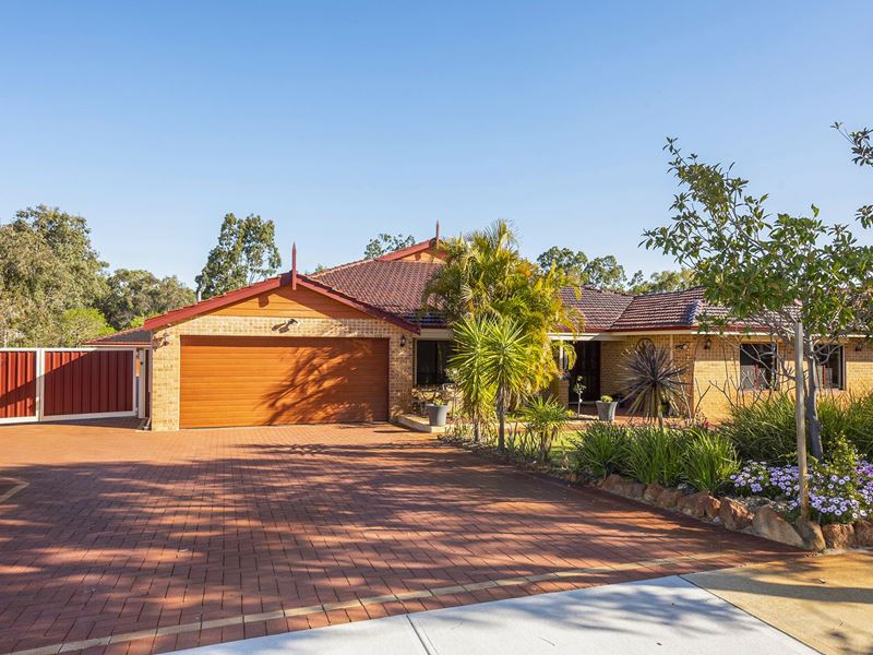 70 Horseshoe Circuit, Henley Brook
