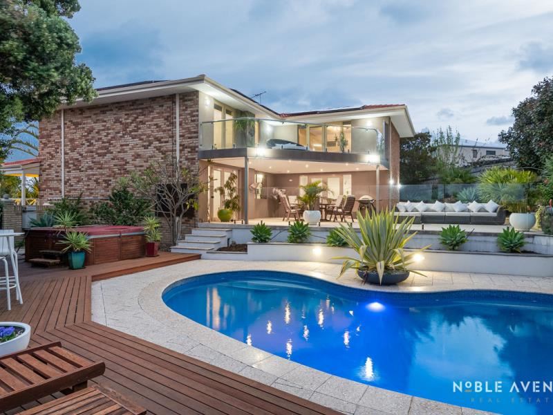 23 Bascombe Rise, Hillarys WA 6025