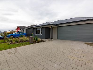 63 Pegus Meander, South Yunderup WA 6208