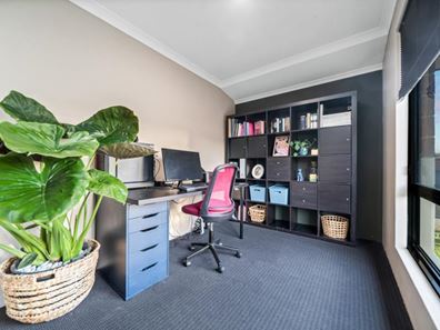 33 Willard Circuit, Banksia Grove WA 6031