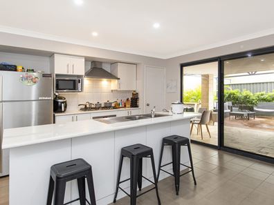 33 Colreavy Ramble, Baldivis WA 6171