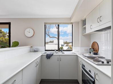 3/4 Wattlebird Loop, Joondalup WA 6027