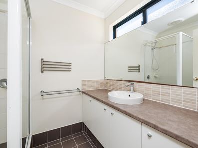 14 Warrilow Loop, Canning Vale WA 6155