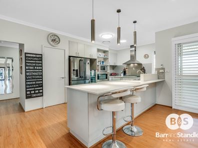 28 Bass Entrance, Leschenault WA 6233