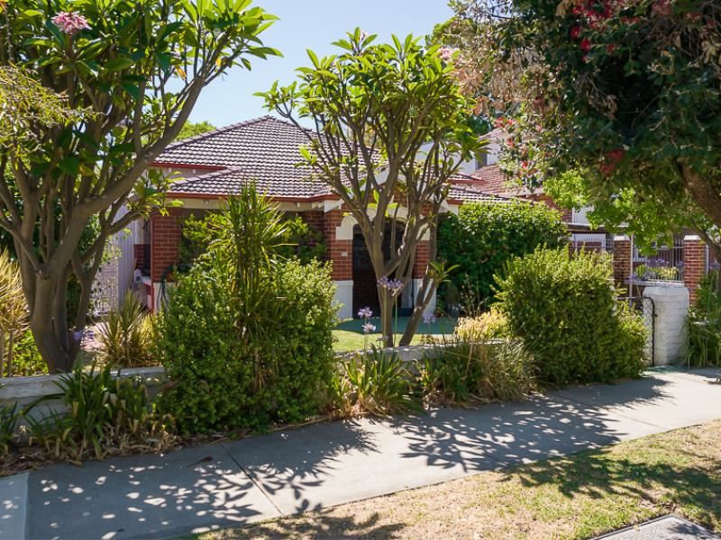 39 Waverley Street, South Perth