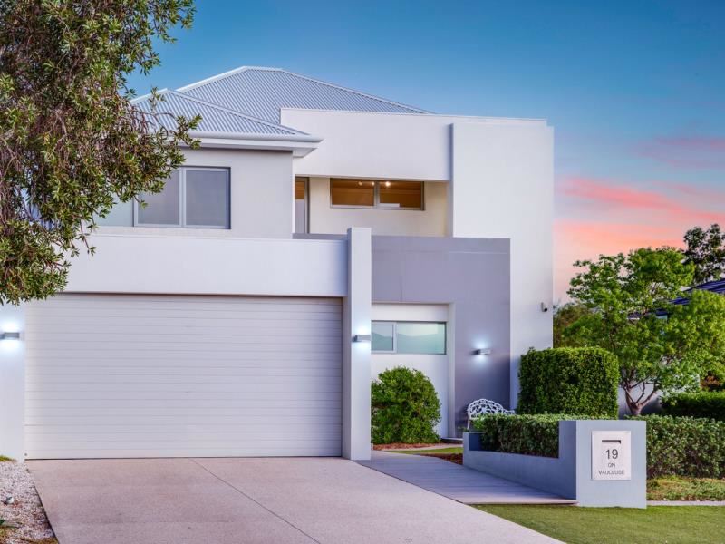 19 Vaucluse Circuit, Belmont
