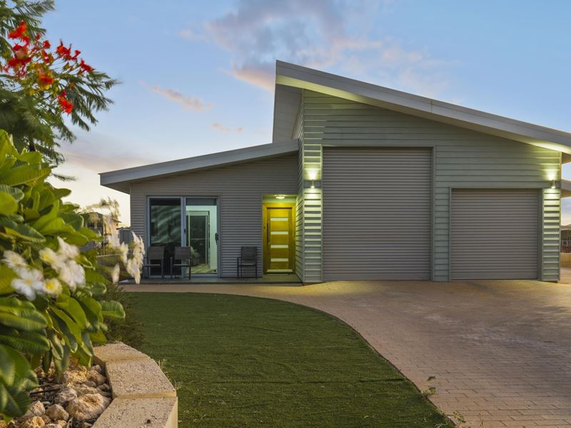 26 Madaffari Drive, Exmouth