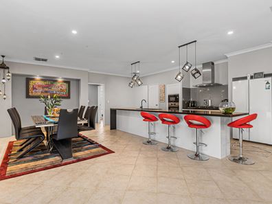 42 Barkley Loop, Canning Vale WA 6155