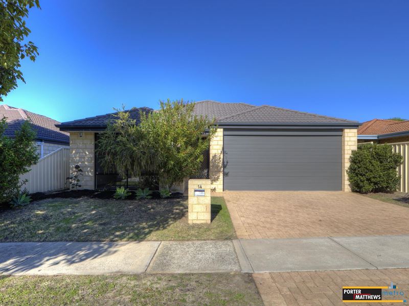 14 Hiscox Place, Redcliffe