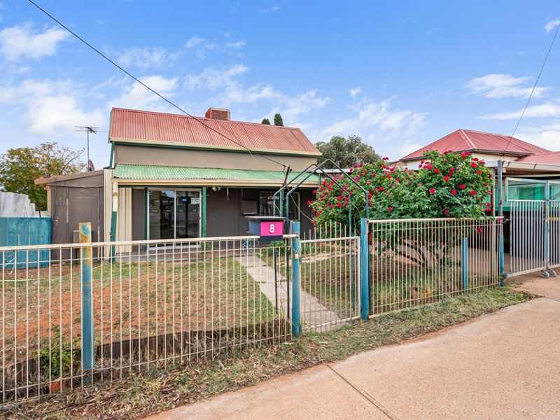 8 Roberts Street, Kalgoorlie WA 6430