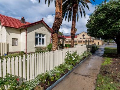 20 Raleigh Road, Bayswater WA 6053
