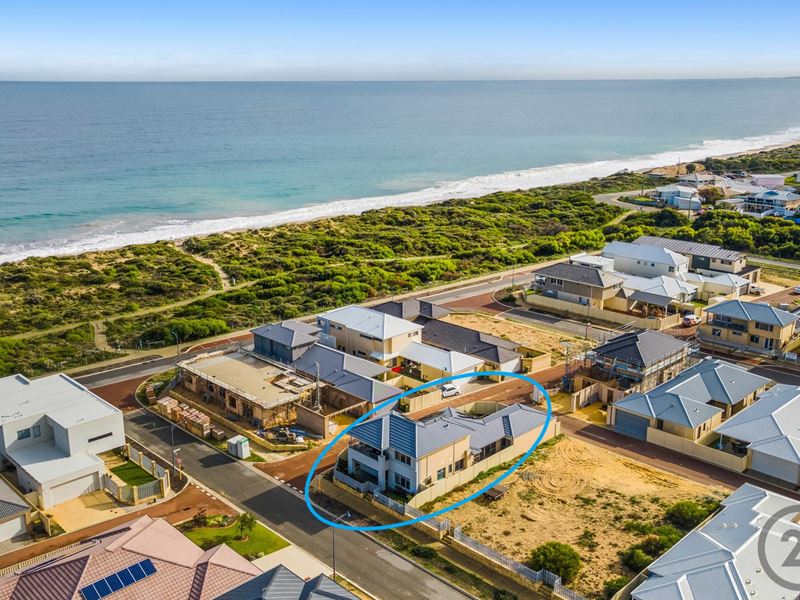 26 Minstrell Way, Madora Bay