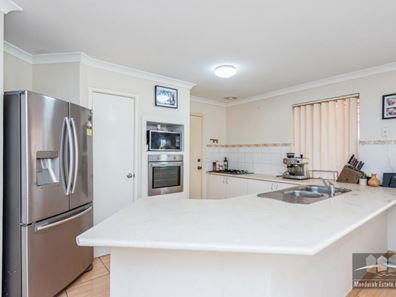 10B Mercury Crescent, Falcon WA 6210