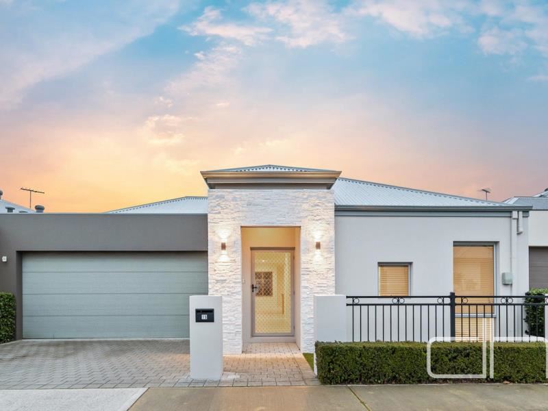 15 Benedictine Loop, Darch