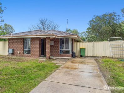 1 Fairlie Place, Coodanup WA 6210