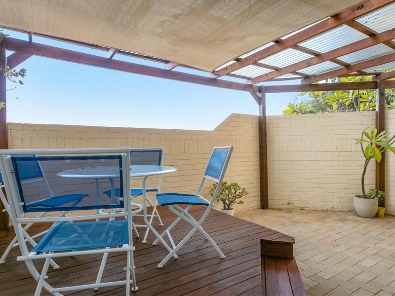 4/160 Mill Point Road, South Perth