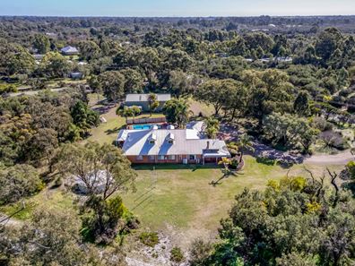 193 Foxton Drive, Oakford WA 6121