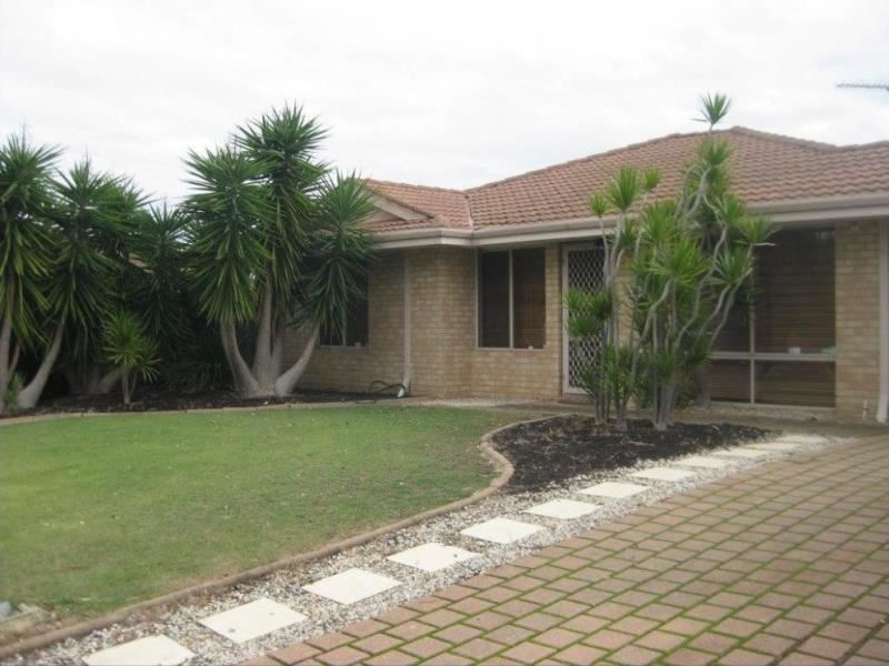 17 Wenstead Place, Stratton