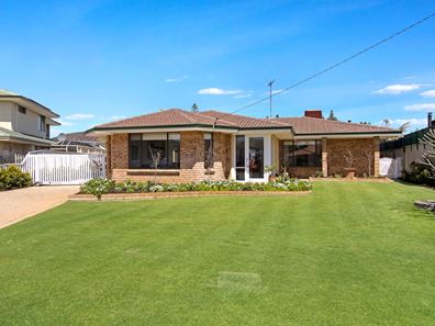 13 Edith Road, Safety Bay WA 6169