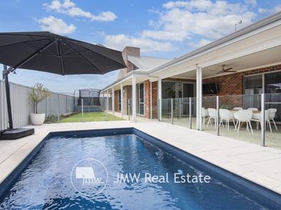 25 Cherry Hills Circle, Dunsborough WA 6281