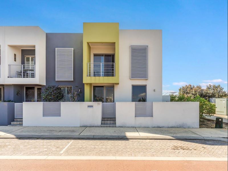 194 Boardwalk Boulevard, Halls Head
