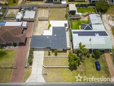 5 Fawkner Road, Two Rocks WA 6037