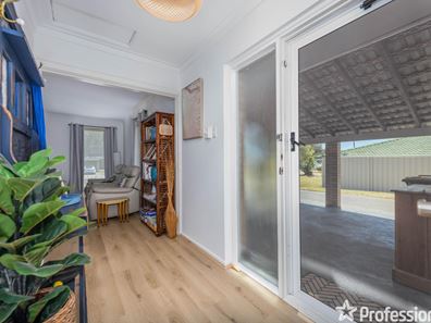 5 Farrington Street, Warnbro WA 6169