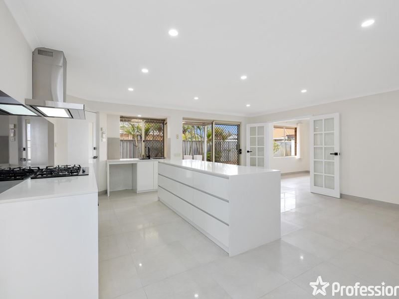 12 McLean Road, Canning Vale
